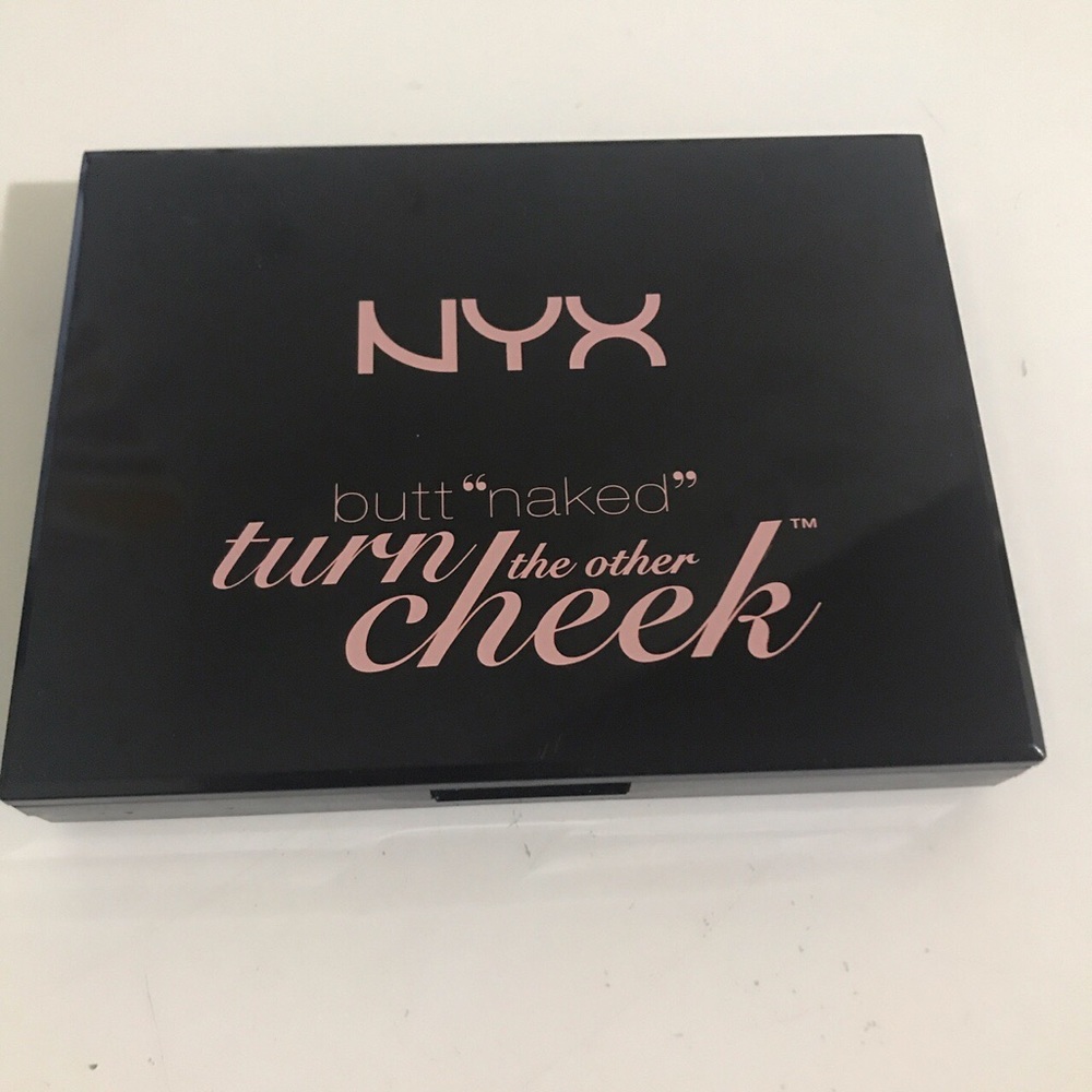 Nyx butt “naked” turn the other cheek